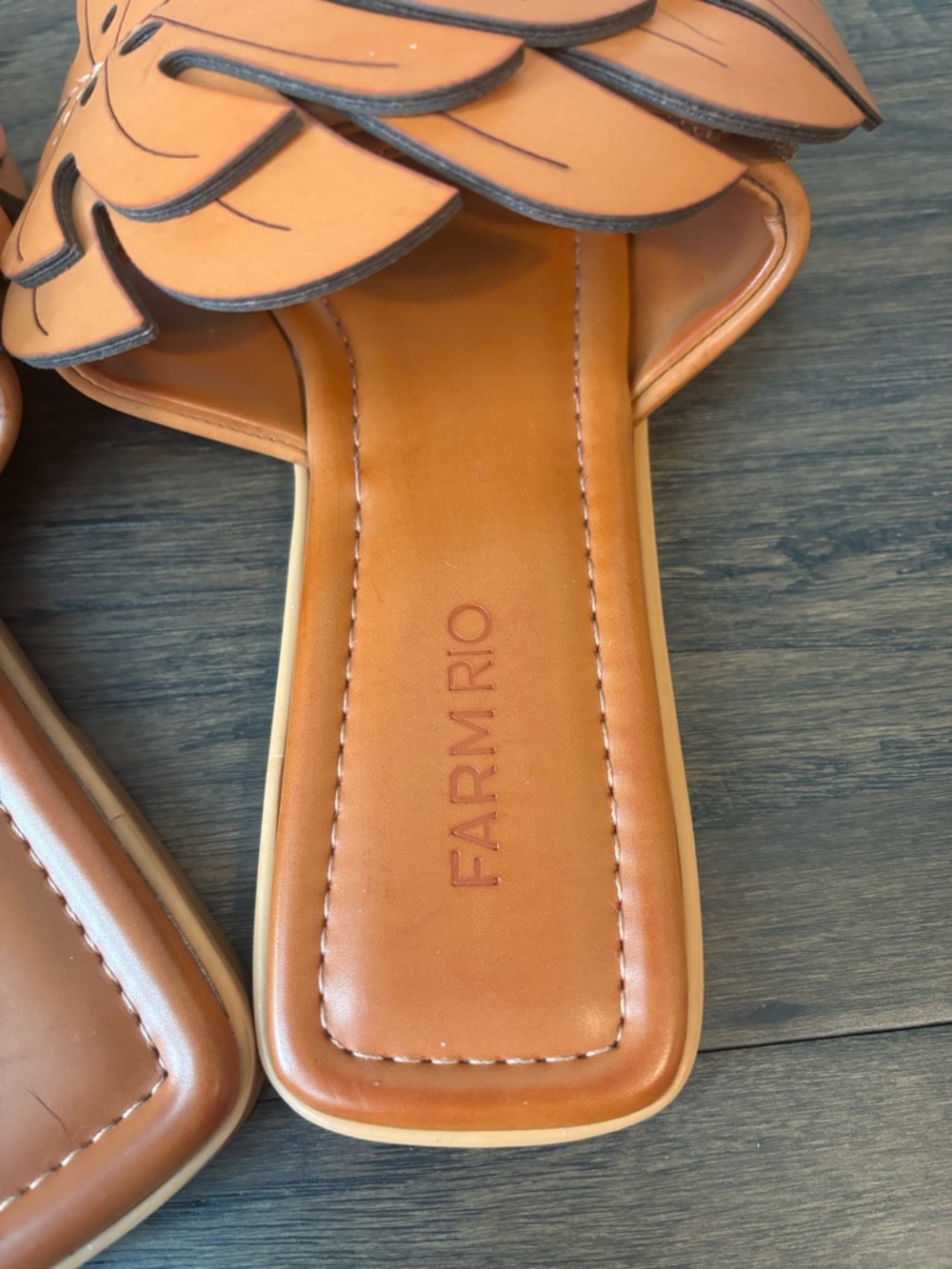 NEW FARM Rio Tan Leaf Slide Sandals - Picture 3 of 6